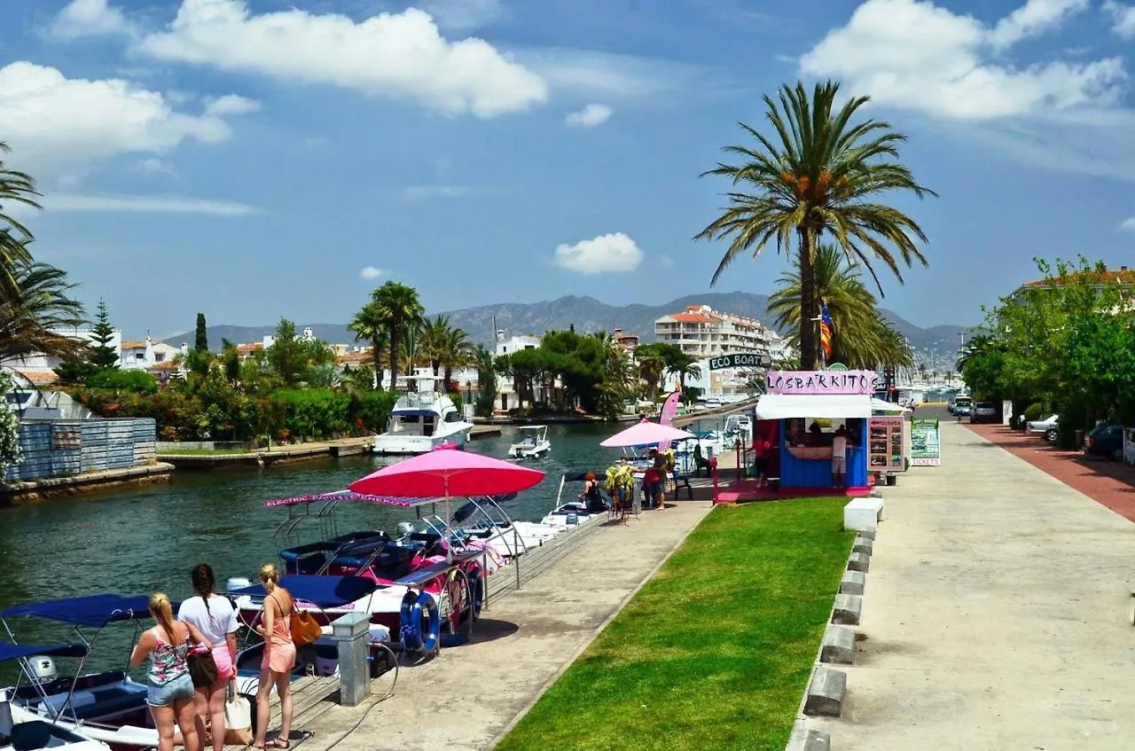 Apart-Rent Apartment Gran Reserva 0105 Empuriabrava 0*,